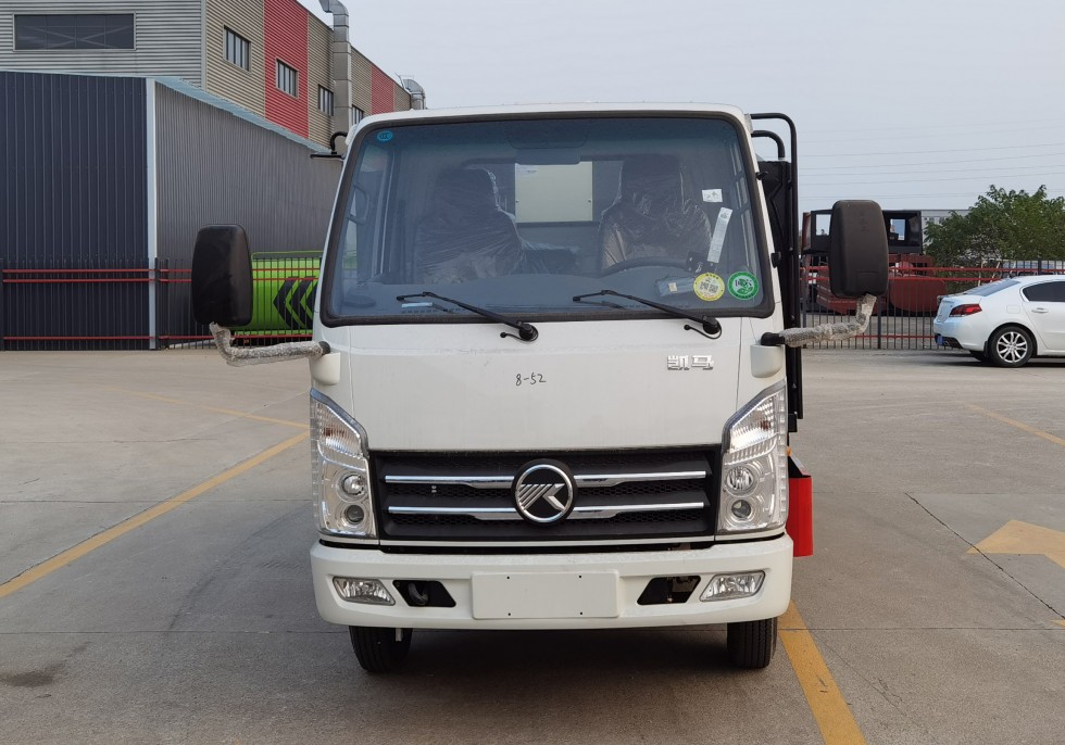 凱馬藍(lán)胖5.5方壓縮垃圾車 凱馬藍(lán)胖5.5方壓縮垃圾車