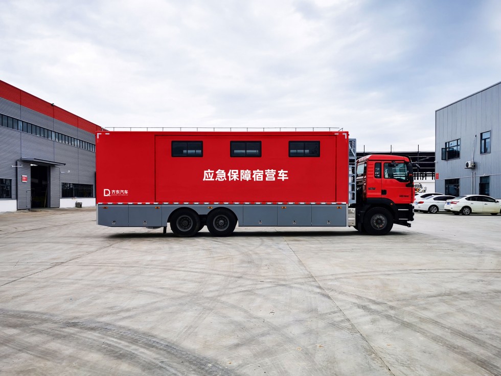 重汽汕德卡宿營(yíng)車-32床 重汽汕德卡宿營(yíng)車-32床